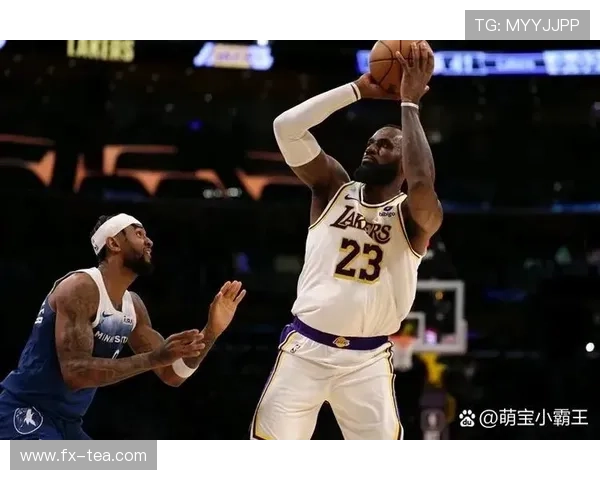 詹姆斯再创里程碑率湖人逆转取胜年轻核心展现冠军竞争力